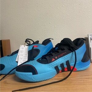 D.O.N ISSUE 5 Basketball shoes size 14,5 or 49.3.